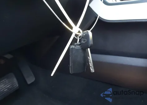 2017 Chevrolet Silverado 1500 2Lt from USA, damaged, VIN 3GCUKREC0HG233239